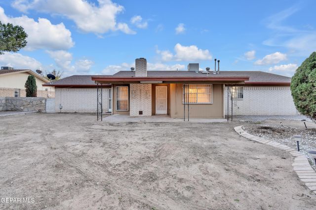 11001 TOM WEISKOPF Drive, El Paso, TX 79936