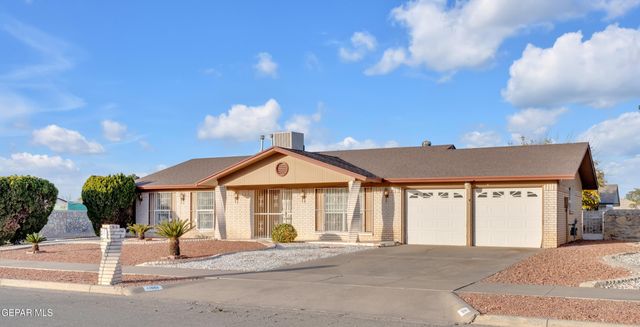11001 TOM WEISKOPF Drive, El Paso, TX 79936