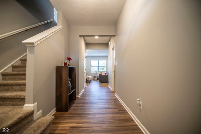 6024 Medina Spirit Drive, Indianapolis, IN 46237