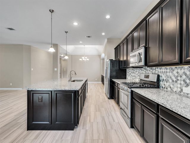 375 Westlake Terrace Drive, Conroe, TX 77304