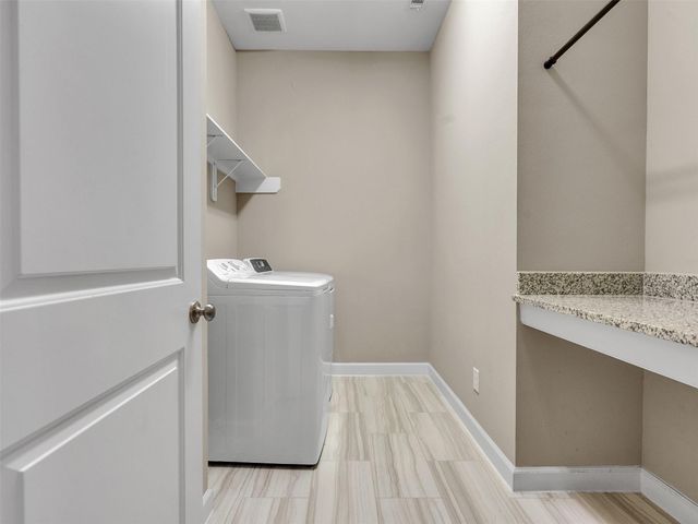 375 Westlake Terrace Drive, Conroe, TX 77304