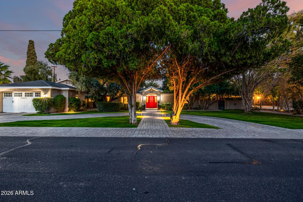 5655 N 4TH Street, Phoenix, AZ 85012 — exterior