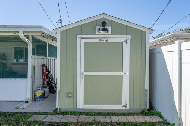 731 44TH AVENUE NE, St Petersburg, FL 33703