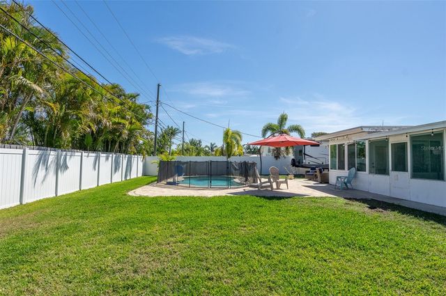 731 44TH AVENUE NE, St Petersburg, FL 33703