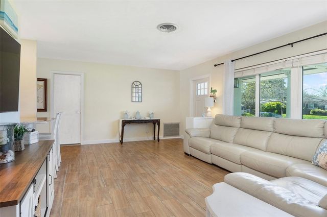 731 44TH AVENUE NE, St Petersburg, FL 33703