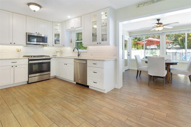 731 44TH AVENUE NE, St Petersburg, FL 33703