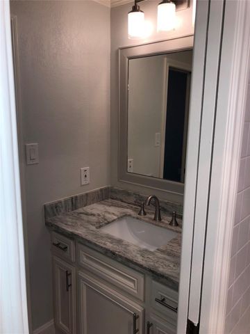 10310 Chevy Chase Drive, Houston, TX 77042