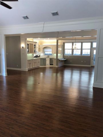 10310 Chevy Chase Drive, Houston, TX 77042