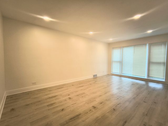 2934 W 103rd Street, Chicago, IL 60655