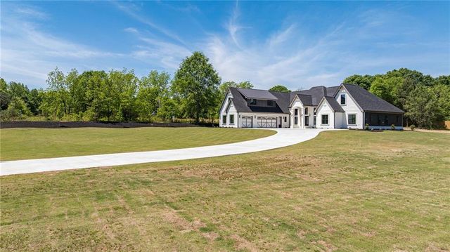 2366 Wall Road, Monroe, GA 30655