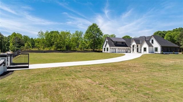 2366 Wall Road, Monroe, GA 30655