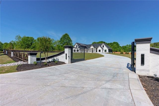 2366 Wall Road, Monroe, GA 30655