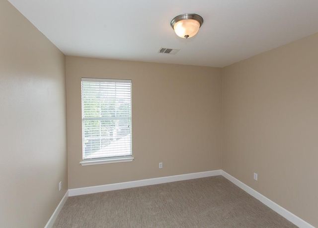 1700 Perez ST B, Austin, TX 78721