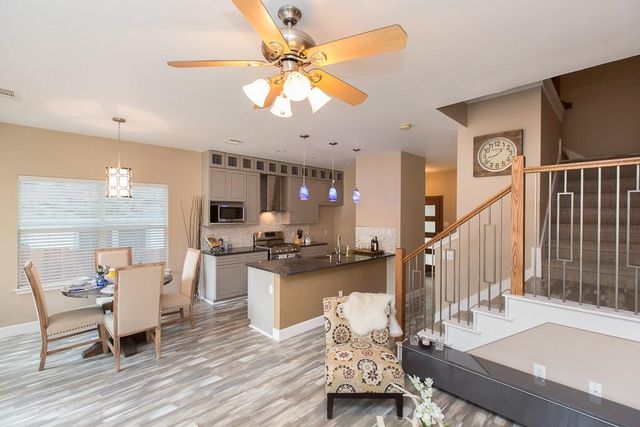 1700 Perez ST B, Austin, TX 78721