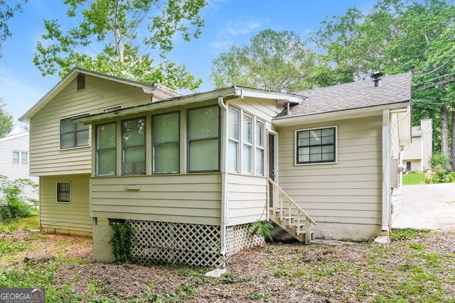 2081 Countydown Lane, Stone Mountain, GA 30088