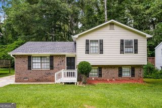 2081 Countydown Lane, Stone Mountain, GA 30088