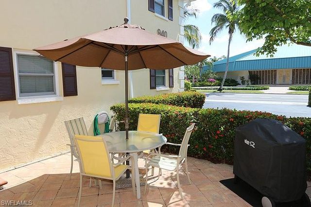 940 3rd ST S 101, Naples, FL 34102