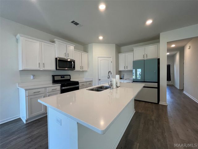 3336 Meriwether Drive, Pike Road, AL 36064