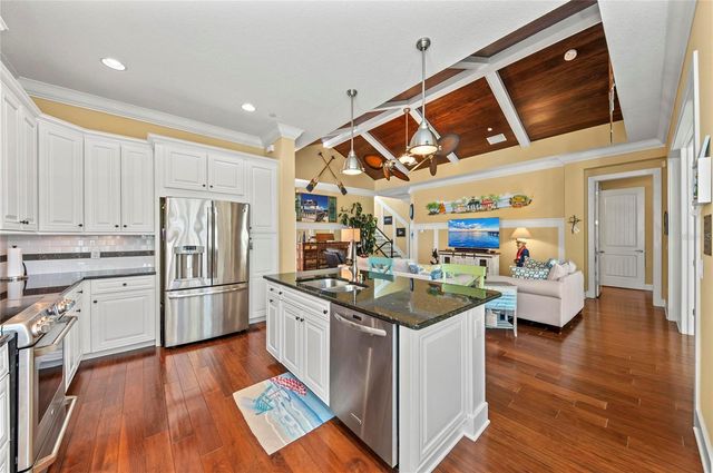 267 SAPPHIRE LAKE DRIVE 202, Bradenton, FL 34209