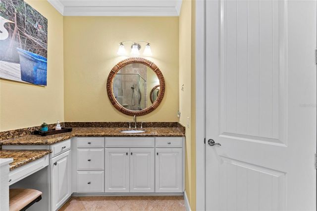 267 SAPPHIRE LAKE DRIVE 202, Bradenton, FL 34209