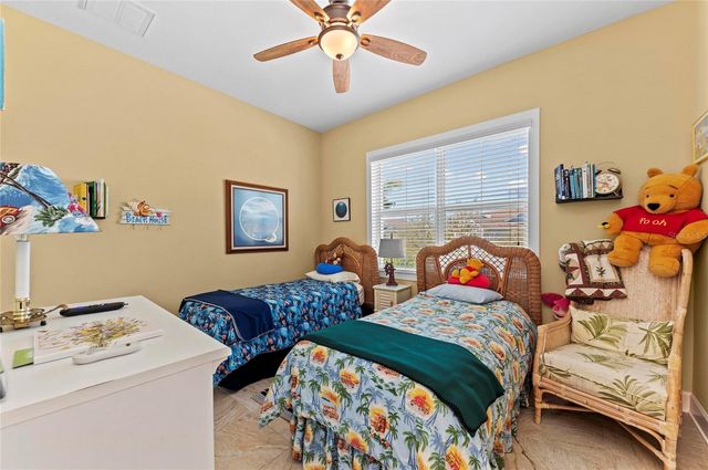 267 SAPPHIRE LAKE DRIVE 202, Bradenton, FL 34209