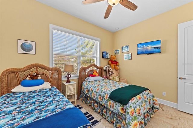 267 SAPPHIRE LAKE DRIVE 202, Bradenton, FL 34209