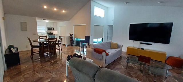 10544 Fenway Place, Boca Raton, FL 33498