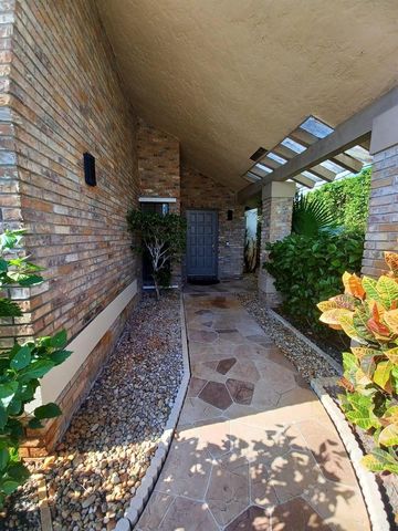 10544 Fenway Place, Boca Raton, FL 33498