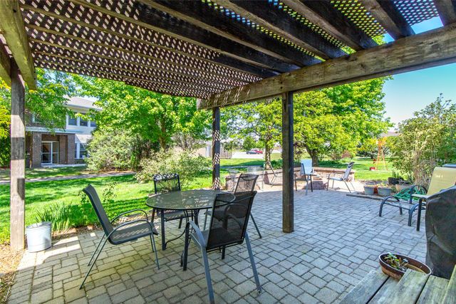 2609 Somerset Drive, Ames, IA 50010