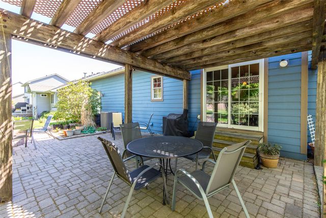 2609 Somerset Drive, Ames, IA 50010