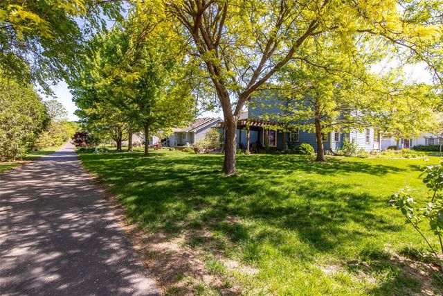 2609 Somerset Drive, Ames, IA 50010