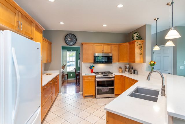 2609 Somerset Drive, Ames, IA 50010