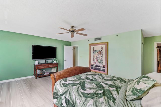 7202 Promenade Drive 401, Boca Raton, FL 33433