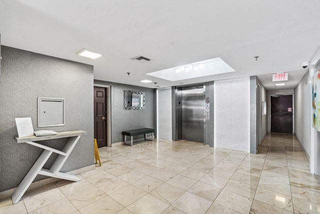 7202 Promenade Drive 401, Boca Raton, FL 33433