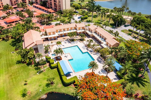 7202 Promenade Drive 401, Boca Raton, FL 33433