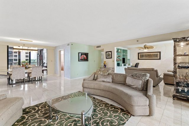 7202 Promenade Drive 401, Boca Raton, FL 33433