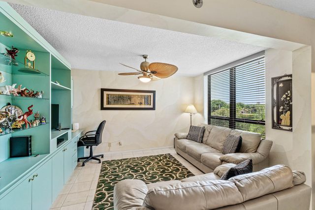 7202 Promenade Drive 401, Boca Raton, FL 33433