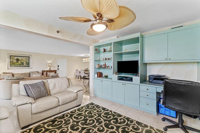7202 Promenade Drive 401, Boca Raton, FL 33433