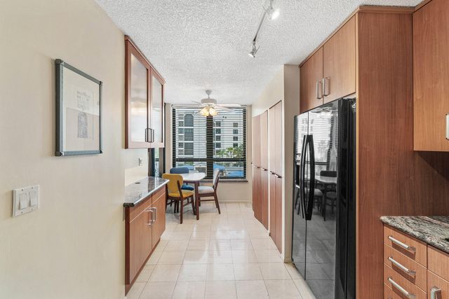 7202 Promenade Drive 401, Boca Raton, FL 33433