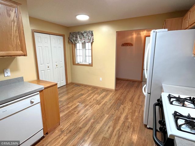 17256 Deerfield Drive SE, Prior Lake, MN 55372