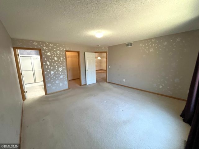 17256 Deerfield Drive SE, Prior Lake, MN 55372