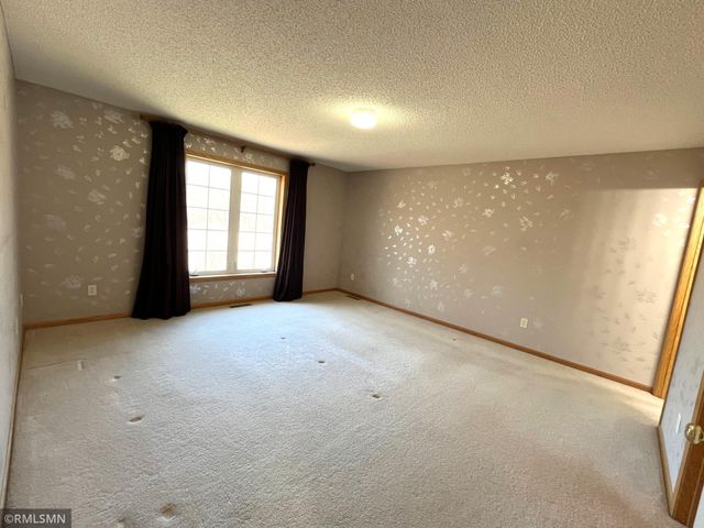 17256 Deerfield Drive SE, Prior Lake, MN 55372