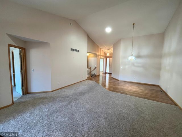 17256 Deerfield Drive SE, Prior Lake, MN 55372