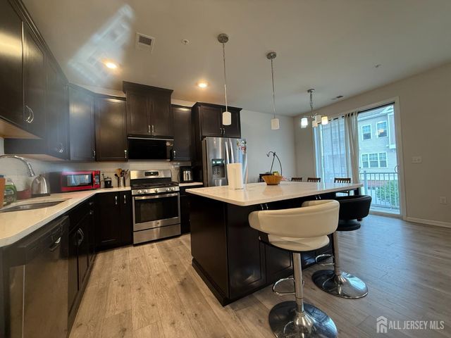 302 Dickson Court, Highland Park, NJ 08904