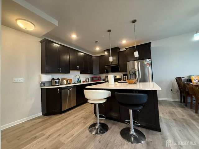 302 Dickson Court, Highland Park, NJ 08904