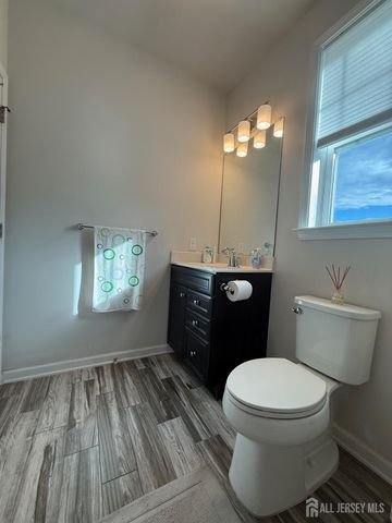 302 Dickson Court, Highland Park, NJ 08904