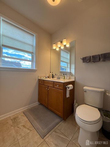 302 Dickson Court, Highland Park, NJ 08904