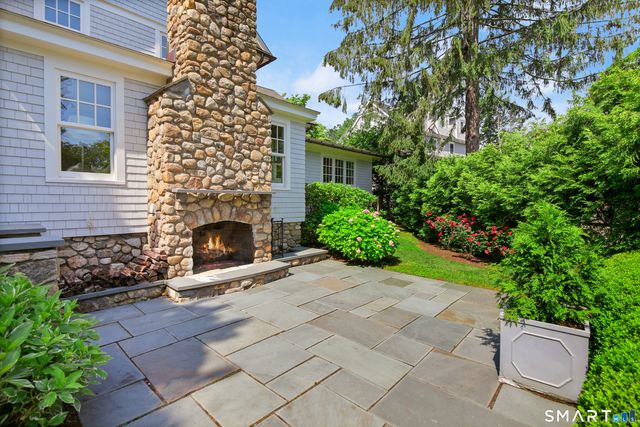 322 Main Street, New Canaan, CT 06840