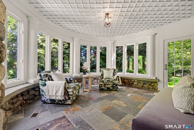 322 Main Street, New Canaan, CT 06840