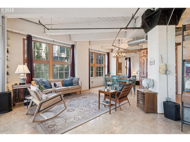 1420 Nw LOVEJOY St 320, Portland, OR 97209